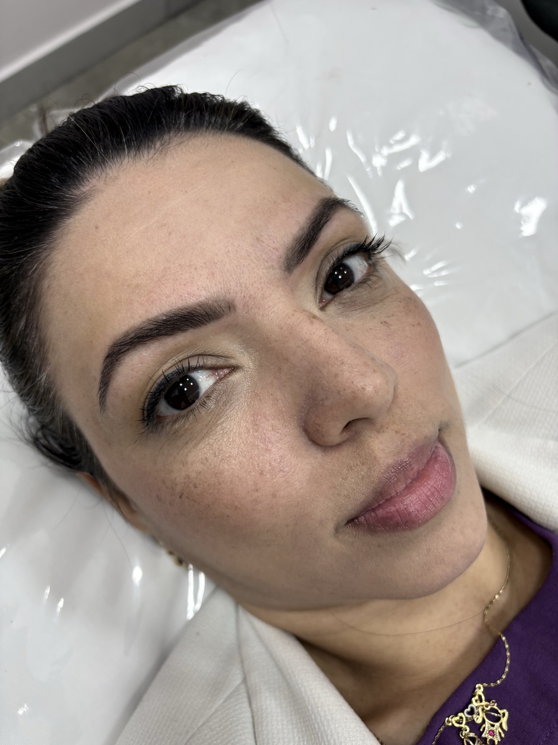 Design de sobrancelhas finalizado no JCapelli